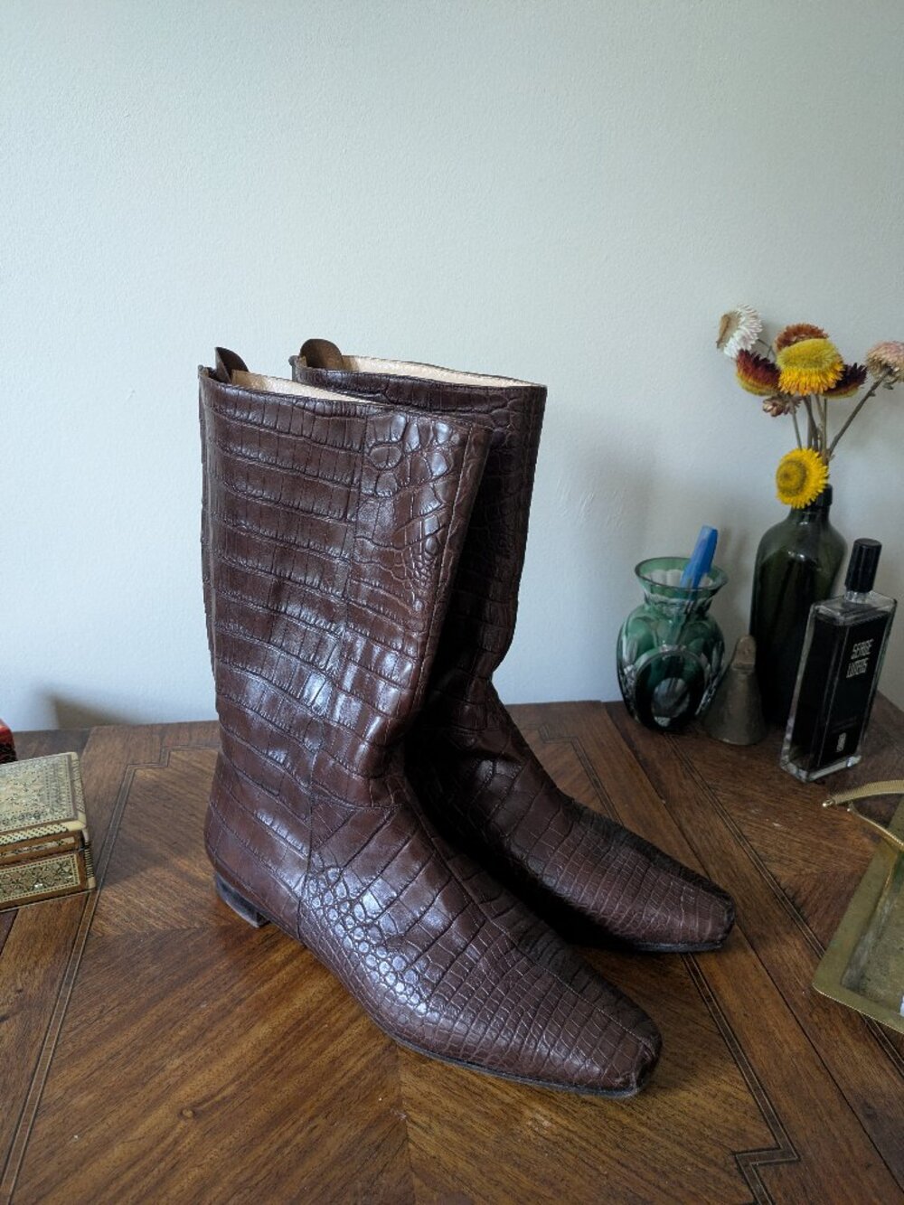 Manolo Blahnik vintage flat alligator (croc) boots